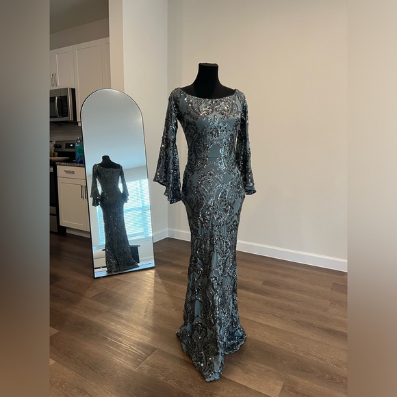 CAMILE LA VIE OFF SHOULDER MUTED SAGE GREEN W/ SEQUIN ACCENTS FLUTTER SLEEVE - Picture 3 of 6